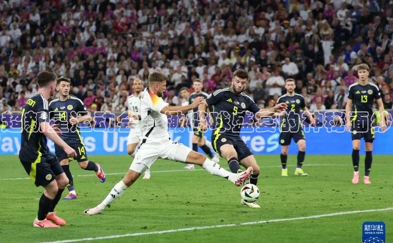 超新星运动会：橄榄球盛宴的神秘面纱